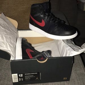 Jordan 1 Retro (Rare Air) NIB